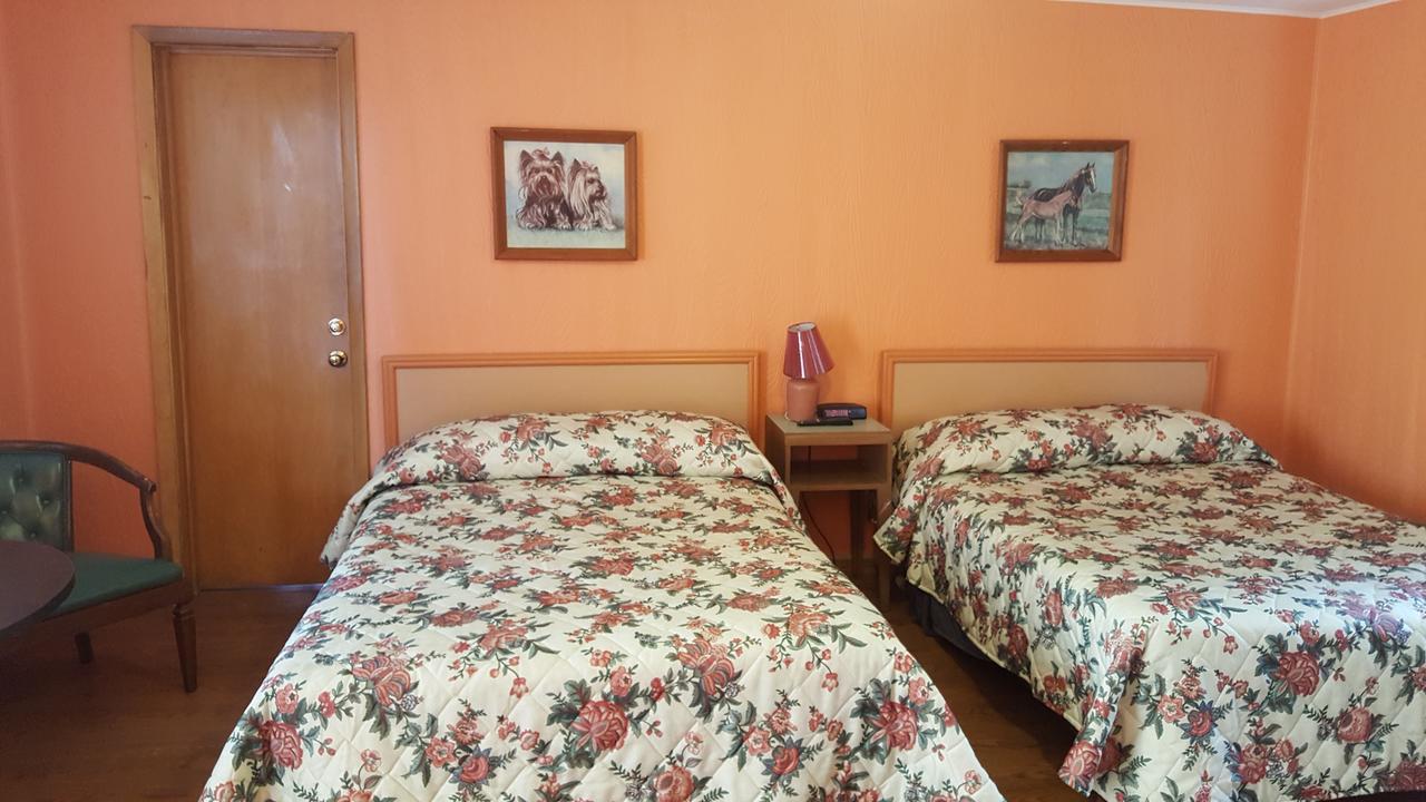 Alpine Motel In Heart Of Wisconsin Dells Downtown. מראה חיצוני תמונה